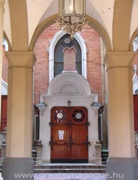 Frankel Le street Synagogue